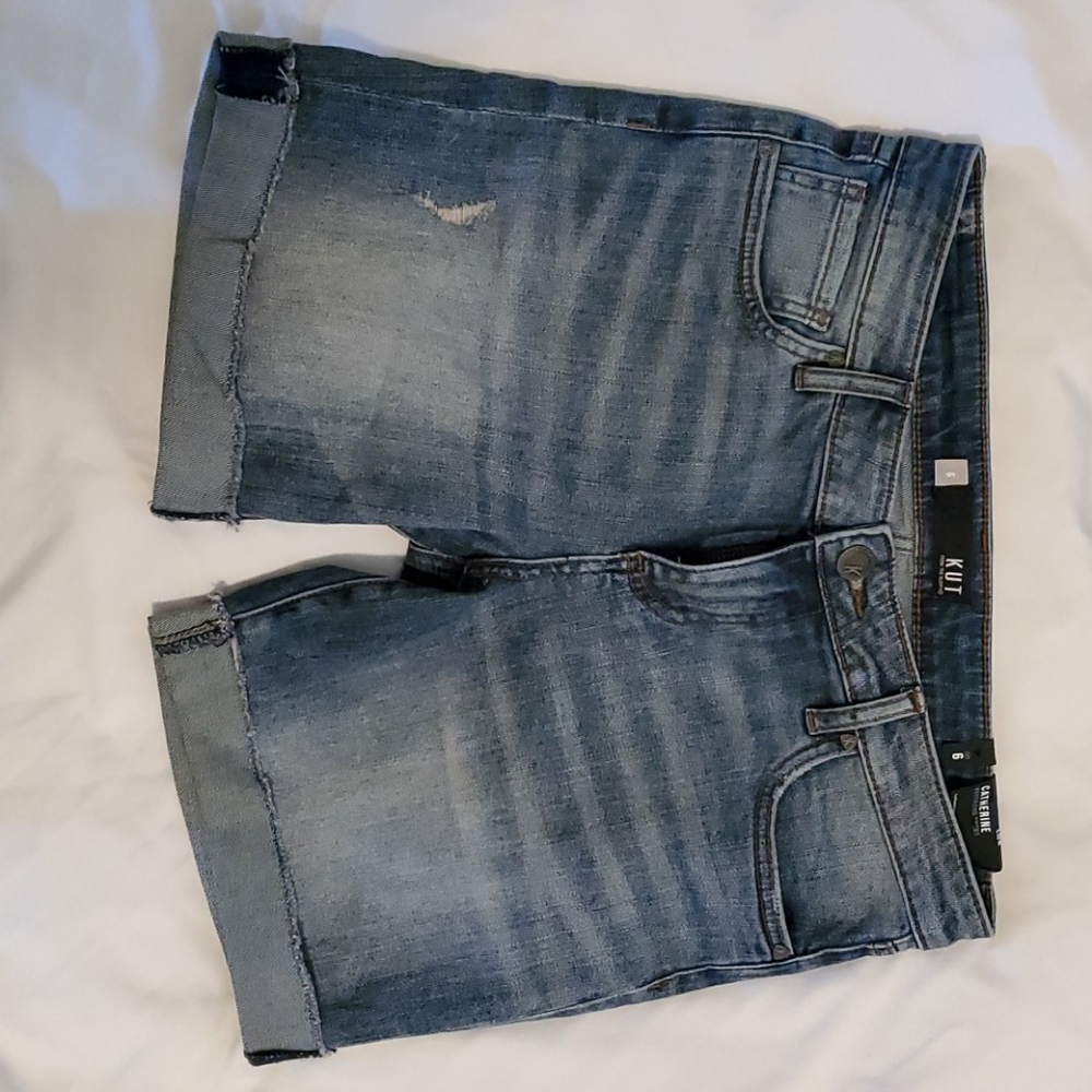 Den shorts